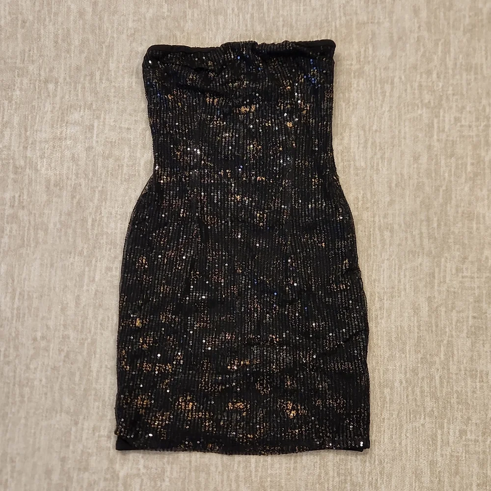 Costa Blanca Mini Dress in Black & Gold Sequin - Size Extra Small - Picture 1 of 3